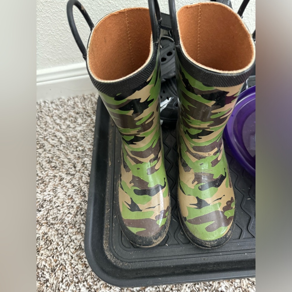 Kid’s Rain Boots